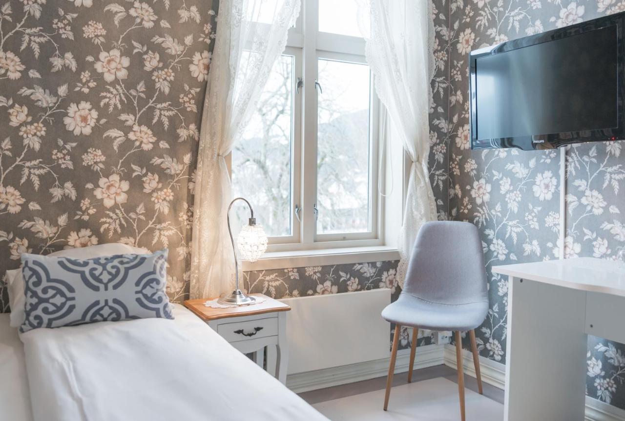 Gloppen Hotell - By Classic Norway Hotels サンダーネ エクステリア 写真