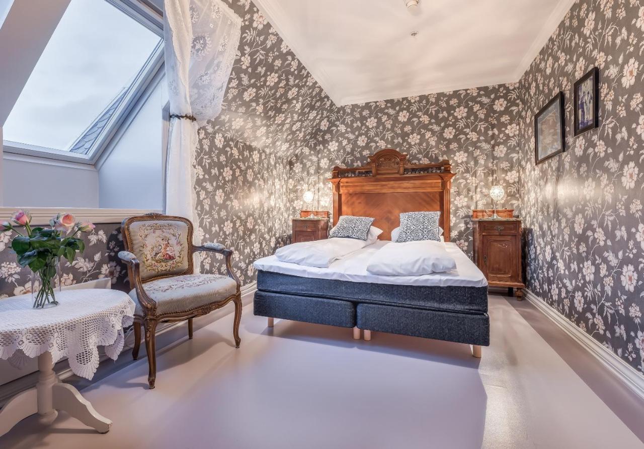 Gloppen Hotell - By Classic Norway Hotels サンダーネ エクステリア 写真
