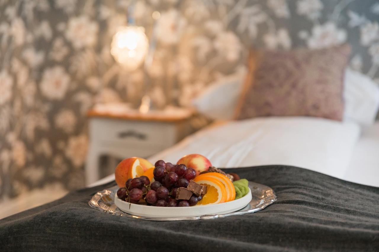 Gloppen Hotell - By Classic Norway Hotels サンダーネ エクステリア 写真