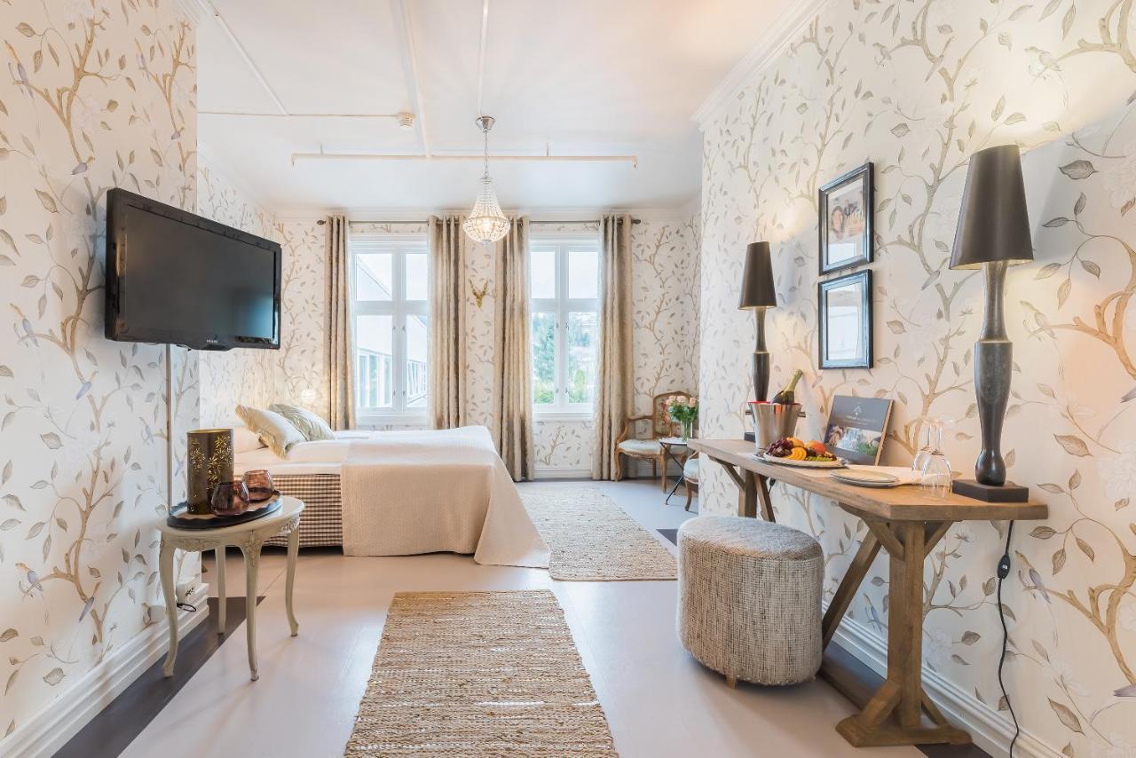 Gloppen Hotell - By Classic Norway Hotels サンダーネ エクステリア 写真
