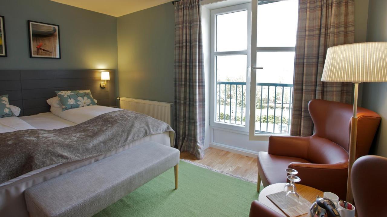 Gloppen Hotell - By Classic Norway Hotels サンダーネ エクステリア 写真