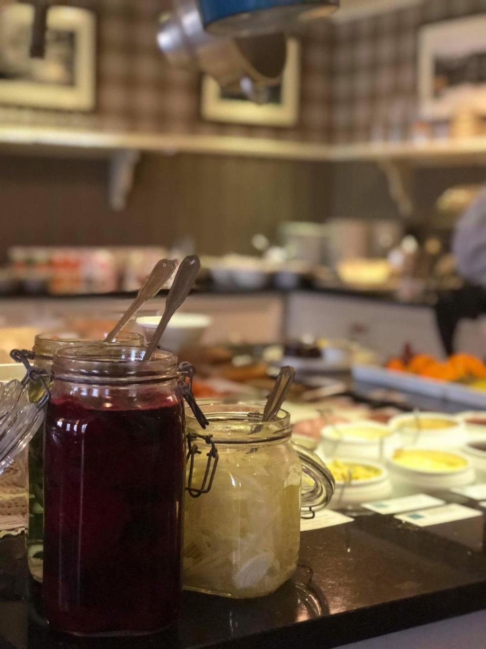 Gloppen Hotell - By Classic Norway Hotels サンダーネ エクステリア 写真
